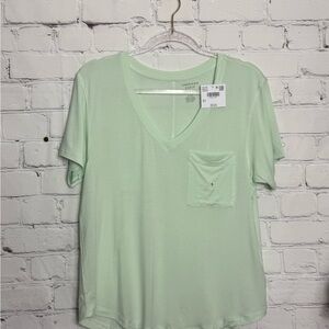 American Eagle Outfitters Light Green V-Neck Tee NEW!